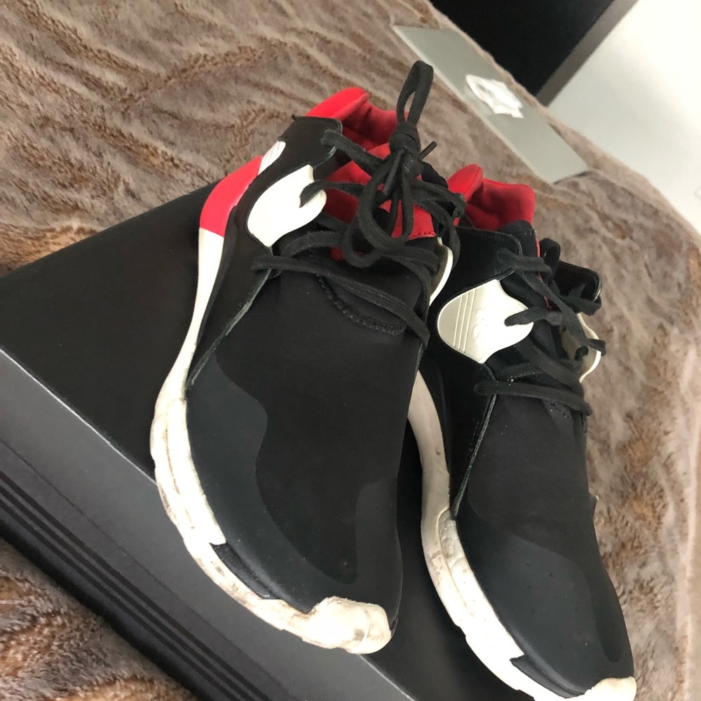 Y3 men’s shoes size 10 good condition